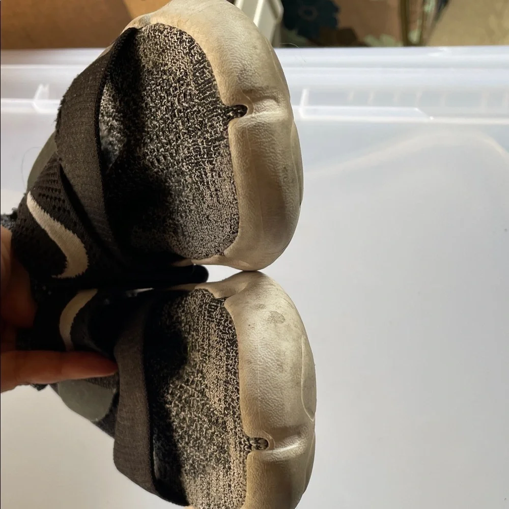 Nike Kids Black and Gray Sneakers